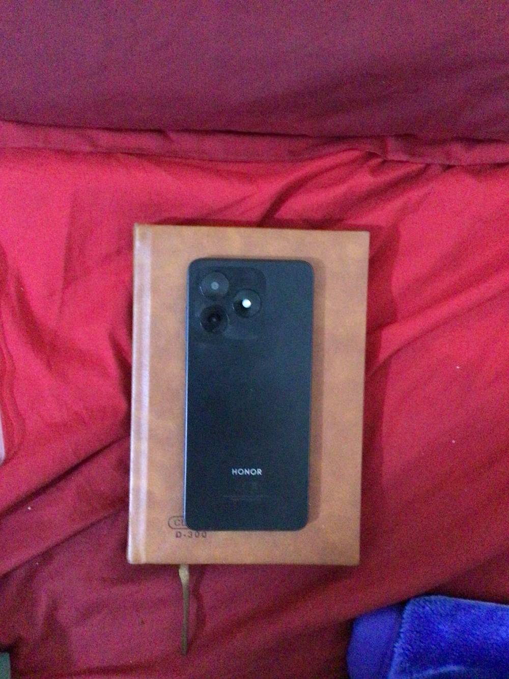 هونر X5C
جهاز مكفول و ملحقات كاملة
يعره ١٠٠ وبي مجال و يوجد توصيل
مكاني شارع فلسطين
ذاكرته ٦٤
