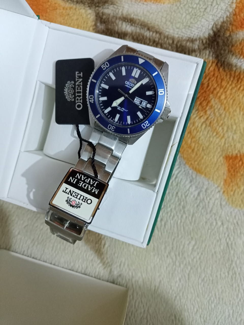 ياباني اصلي اوتوماتيك

f692 مكينة رقم

Orient RA-AA0009L09C

عمق 200 متر تحت الماء 

قطر 44

سعر القطعة 140 دولار 

made in japan

صنع في اليابان


**إذا كنت صاحب هذا الإعلان وتريد حذفه لأي سبب، رجاءا أرسل رسالة إلى الدعم الفني**