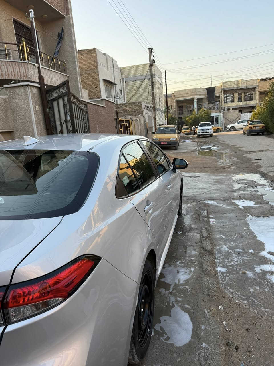 السلام  عليكم  كورلا le 2021
🔴مواصفات
🔴مستشعر وقوف
🔴مصابيح زينون الأمامية
🔴 4وسائد هوائية
🔴شاشة
🔴التحكم التلقائي في درجة الحرارة
🔴قفل مركزي للأبواب
🔴 تحكم مقود
🔴اي بي اس
للتواصل  واتس اب ***********
