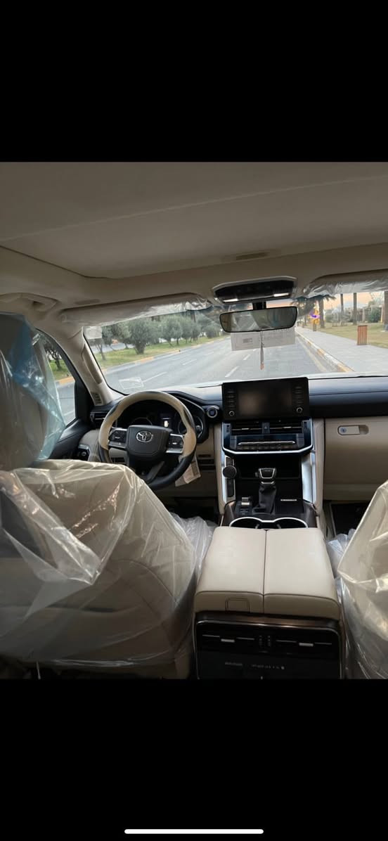 لاندكروز البيع موديل 22
رقم بغداد بسمي 
شركه ساز
ماشيه 69 كم
السعر62
***********
