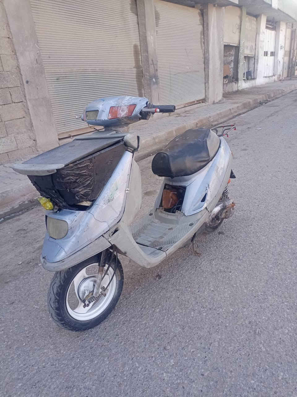 سلام عليكم ماطور ياماها للبيع نضيف كهربايات شقاله كفراته بلادي محرك مامفتوح شلعه ومعدل ✈️ تايرات جديده هندر واحد يشتقل صوته ناعم سعره مناسب 150 الشراي يخابر ***********
