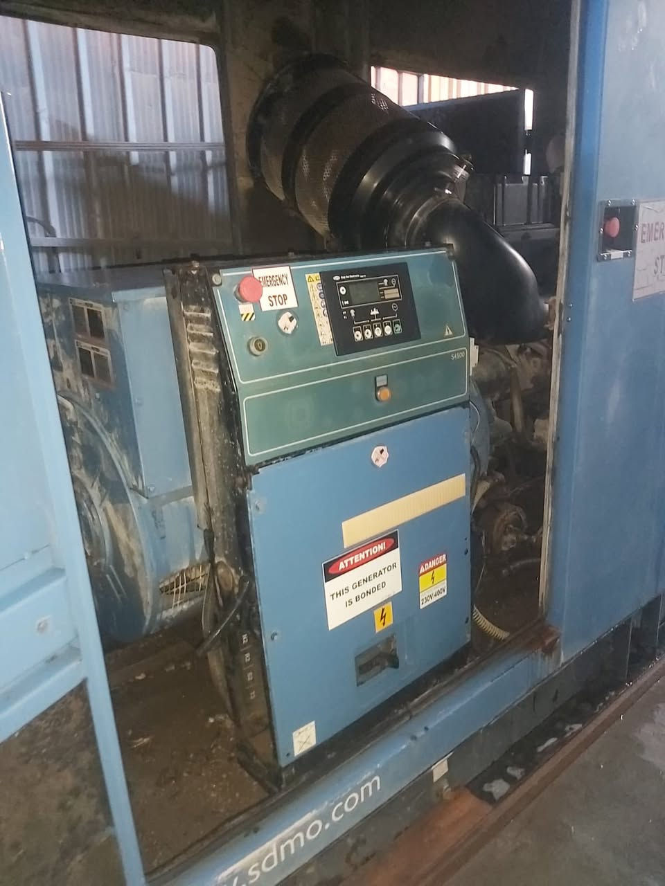 فالفو سدمو كاتم استعمال قليل ابلادي ٥٠٠kv  حجم ١٢
‏***********
