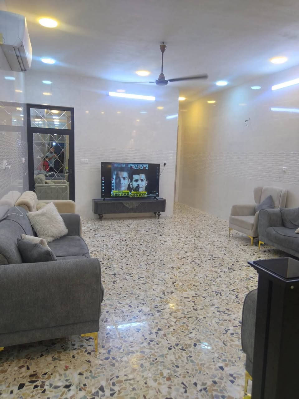 السلام عليكم بيت طابو زراعي صرف قرار محكمة سند ٢٥ طابق ونص مساحتة ١٢٥ بيت بناء حديث منطقة بية كافت الخدمات عرض شارع ١٢ متر الأمين شهداء نفط للبيع اتصل ***********
