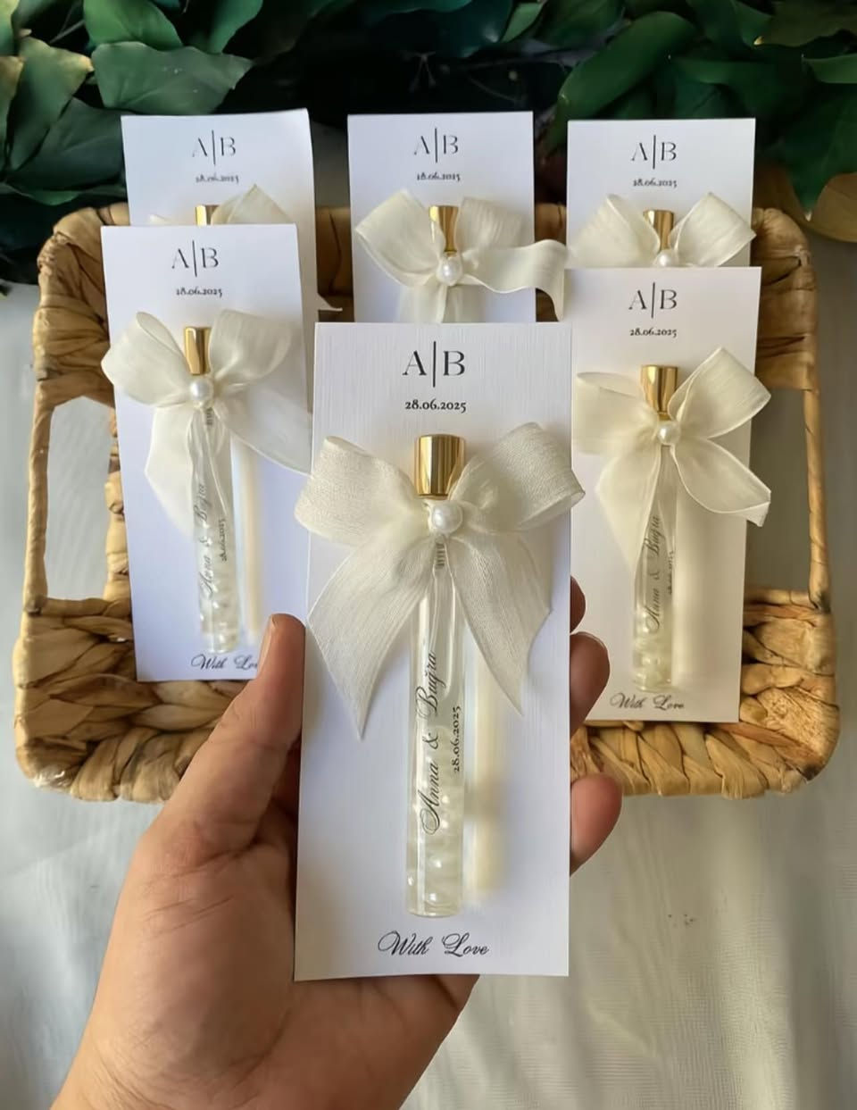 نوفر لكم توزيعات المهر والكوشات وبوكسات الضيافه بتصاميم أنيقة 

للحجز والاستفسار راسلونا على الخاص


**إذا كنت صاحب هذا الإعلان وتريد حذفه لأي سبب، رجاءا أرسل رسالة إلى الدعم الفني**