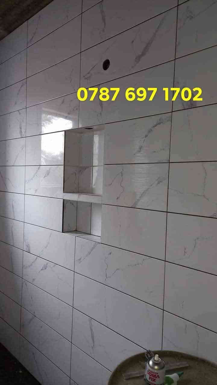 خلفه #متفرغ عملي كافه انواع السيراميك والارضيات الألواح والمرمر والدروجه والديكورات والنقوش ترميم منازل كرسته وعمل صبغ لبخ تطبيك فوق الكاشي القديم صب سقوف ثانويه تسليم مفتاح دقه بالعمل ولتزام وهاذه جزاء من عملي تحياتي للجميع التواصل ***********
