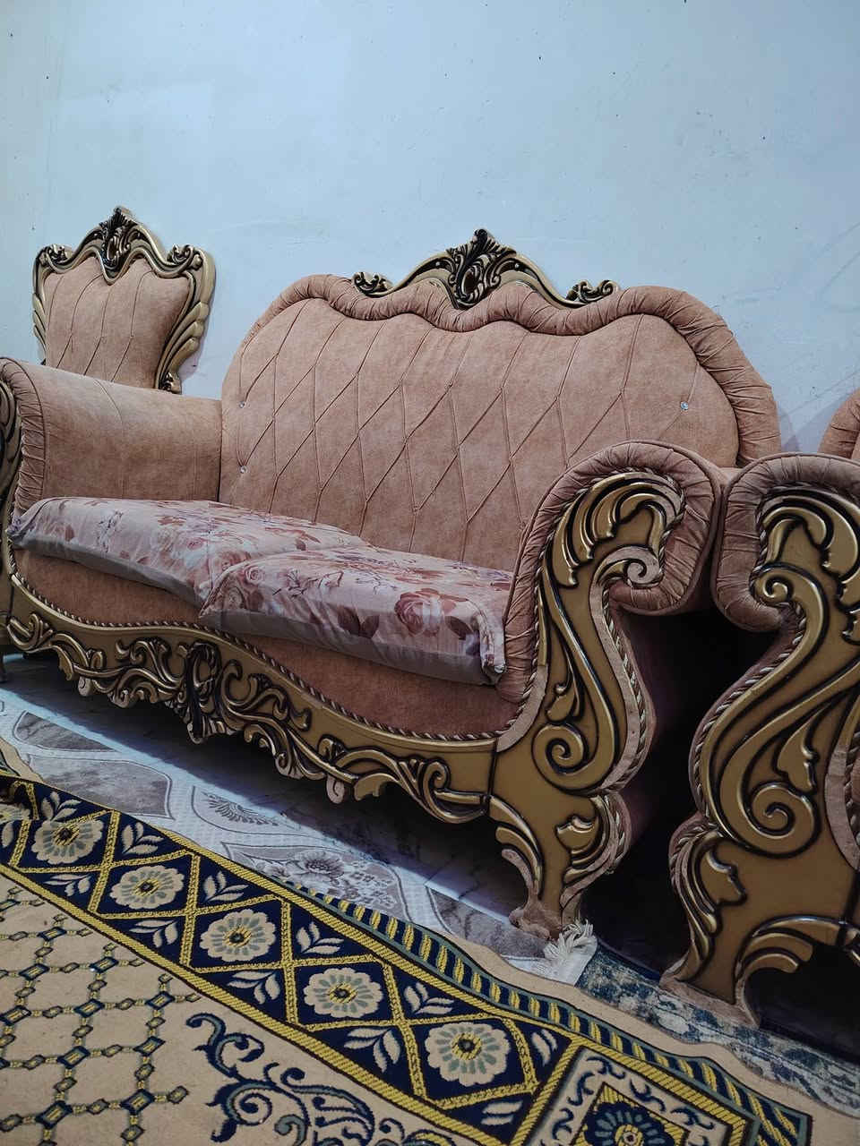 للبيع بسعر مناسب للتواصل مع ***********
