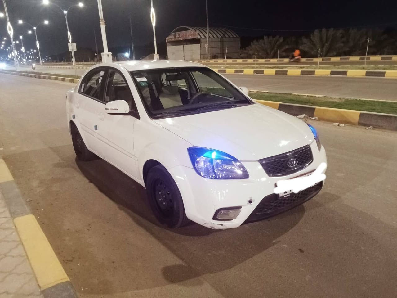 السلام عليكم ريو 12للبيع سياره مكفوله من الضربه والصبغ والتبديل سياره جاهزه
حداديه جديده تواير جدد سياره خير من الله مال جناي 
تاخذه كبل للشارع ماعوزه اي شي مكان السياره ناصريه 
الصخيين مكلف بالنشر هذه رقم راعيه ***********
