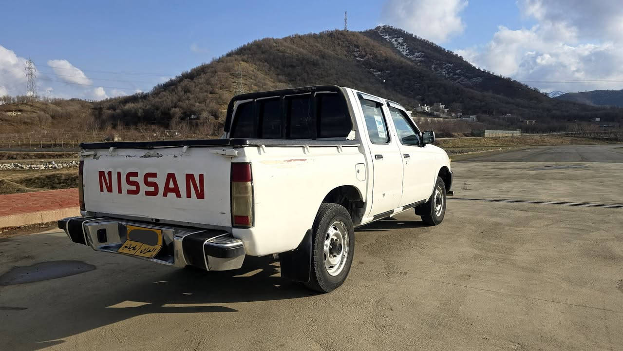 نیسان پیکاب دەبڵ
مۆدێل ٢٠٠٢
شوێن: پێنجوێن

سەیارەکە بە سبوغ عام دەفرۆشین، بەبێ وەرگەڕان و دەعم، لەسەر کاڵبوونەوە بۆیاخ کراوە.
گێڕ و مەکینە و کارەبای بەشەرت، تەبرید سارد و گەرم، سوکان پاوەر، شاشە ئایپاد و کۆنتڕۆڵە. هەموو گیانی بەشەرت تەقە و ڕەقەی تێدانییە و سەیارەکە ٢٥٠ دینار مەسروفی تێدا نییە.

بۆ زانینی نرخ تەلەفون بکە بۆ ژمارەی خاوەنی: ***********
