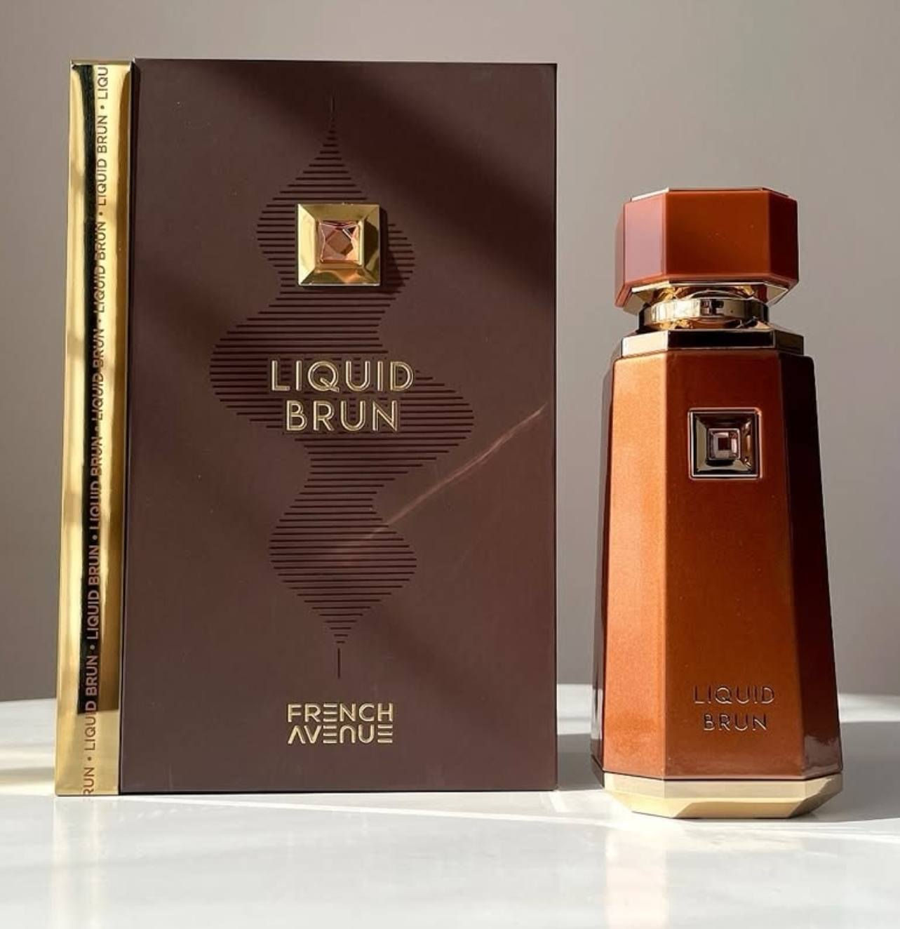 السلام عليكم عندي اربع عطور جديده بالجيس اصلية للبيع 😍 تم ذكر جميع الاسعار ❤️‍🔥
1- عطر كاف من احمد المغربي الاصلي ❤️‍🔥 بسعر 40 الف 
2- عطر كاندي الاصلي فرنسي حجم 200 مل 🌹بسعر 35 الف 
3- عطر ناين بي ام الكسير 9mp  من شركه افنان الاصلي❤️‍🔥
 بسعر 40 الف
4- عطر لكود براون الاصلي من كرم العطاء 😍بسعر 45 الف
جميع العطور اصلية وكالة ❤️‍🔥😍
🚛متوفر خدمه توصيل لجميع محافظات العراق 
رقم الهاتف ***********
