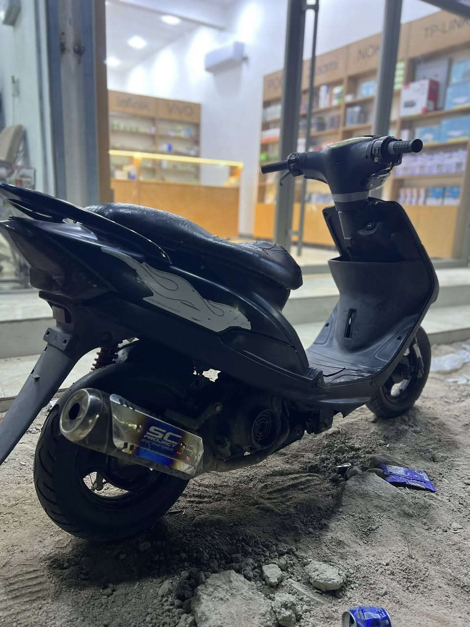 السلام عليكم ماكس عدله للبيع دراجه حلوه مكينه ناعمه دراجه يحتاجله ترتيب سلف وكلوبات مال اشاير مكينه ناعمه سعره 525 وبيه مجال العنوان البصرة التنومه رقم الهاتف للتواصل *********** وبخدمت الشراي
