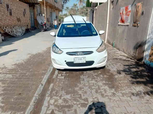 السلام عليكم سياره مديل 15 مكفول عده جاملغ.. امامي ....مكينه1600 وكير .مكفول 
.بسمي سعر ٨٨ بيهه   تصاال على رقمي ***********
