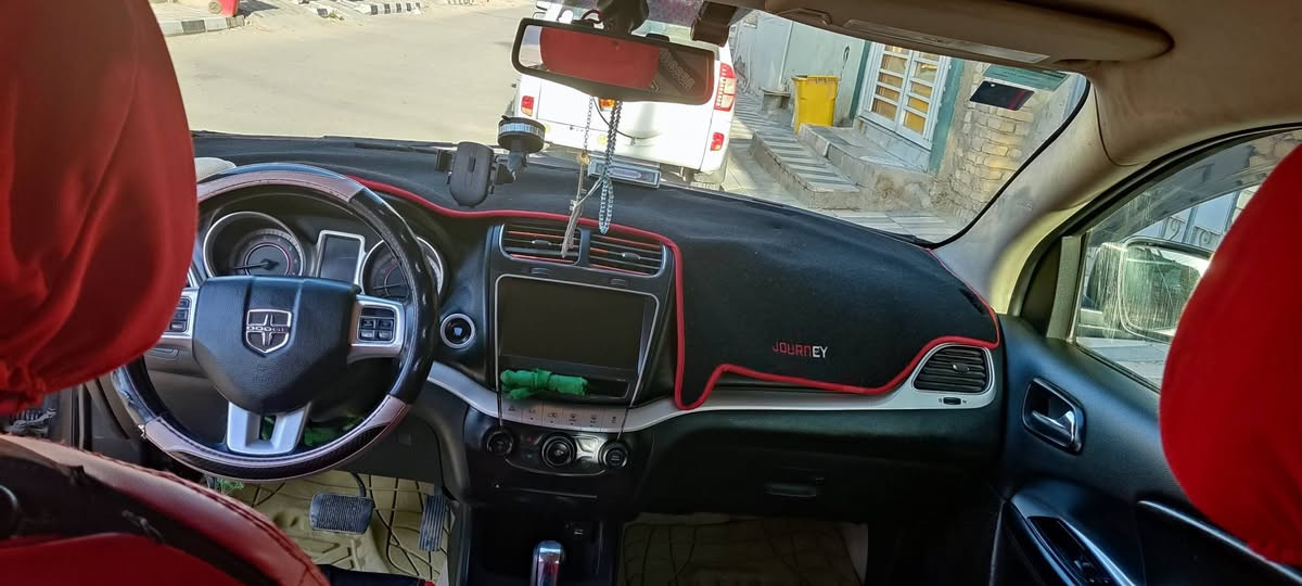 جورني موديل 2014 مكينه وكير خير من الله داخل اسود 4 سلندر ٢٤٠٠ بيه صبغ جاملق الامامي من جه العبري و طرف البنيد سعره 110 وبيه مجال رقم بغداد دولي المكان الناصريه


**إذا كنت صاحب هذا الإعلان وتريد حذفه لأي سبب، رجاءا أرسل رسالة إلى الدعم الفني**