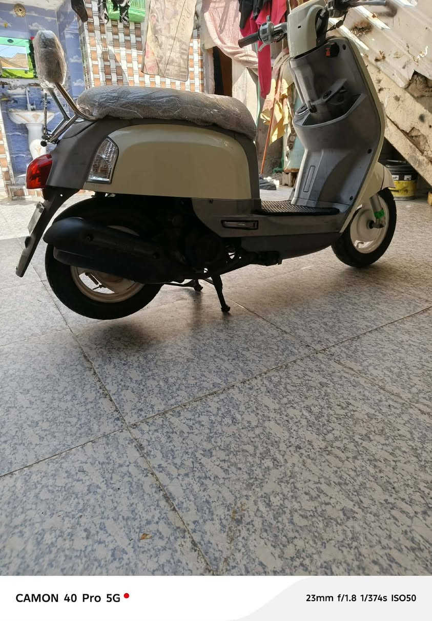 سلام عليكم شباب درجه حاويه بعده كارتون رمبه درجه كفاله عامه سعر 1300وبيه مجال درجه كله شغل نكره سلف هندر وشراي خابر بيك خير وتدلل رقمي ***********
