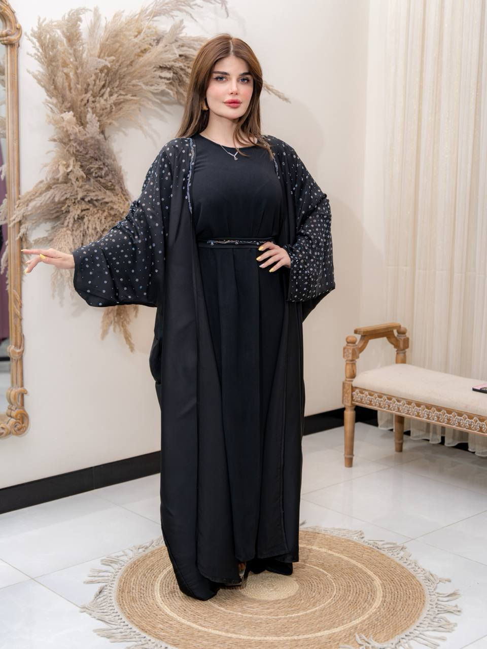 عباية امارتية 🥰
‏🪄الشغل ستراس حراري الأصلي 
✨الأقماش حرير أماراتي❤️
🎗️مڪون من4️⃣ قطع  
⤶عبايـة حرير أماراتي الأصلي💯
⤶فستان داخلي زوم الأصلي💯
⤶شال
⤶احزام

🎗️قياساتها:- تلبس من وزن 50 الى وزن 120  
🎨🎨 الألوان :- 
←أسود فضي
←أسود ذهبي
←أسود سادة
←نيلي
←زيتوني
←وردي
 

💸 السعر الحالي 50الف


**إذا كنت صاحب هذا الإعلان وتريد حذفه لأي سبب، رجاءا أرسل رسالة إلى الدعم الفني**