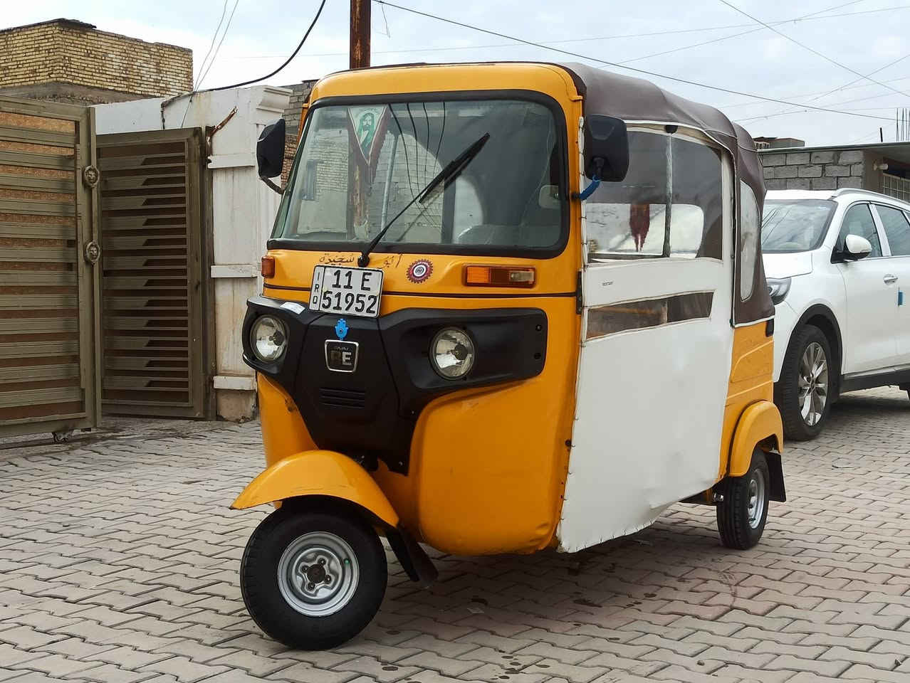 تكتك 2022 للبيع رقم و سنوية اباسمي تحويل ثاني يوم 
لا أكسل ولا مكينه مفتوحات اكو سونر حتى لسونر اخذهة بيه التكمه اليسرة مصلحا ع بارد ومصوبغة بس والباقي بارد قليل جداً متواجد ع خاص *********** مكاني قضاء الحسينية مال الراشدية
