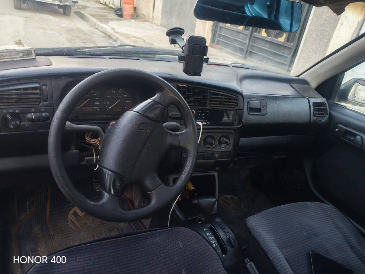 السلام عليكم سيارة كولف للبيع موديل 1992 رقم بغداد مشروع وطني بأسمي محرك وكير خير من الله كير اوتو سعر 34 ورقة مكاني بغداد الشعب نهاية الفورتات هاتف ‏‪***********‬‏
