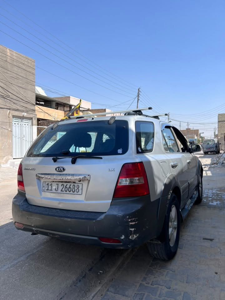 سورنتو 2009 رقم بغداد انكليزي باسمي
كفالة عامة ضربة وصبغ 
فور ويل 
كير ومحرك وحدادية كفالة 
تبريد ثلج 
تخم تاير جديد 
السيارة جاهزة 
بالصور كلشي مبين 
مكاني نجف حي النصر
سعر 95 وبيها مجال
خاص ما متواجد 
للاستفسار اتصل او واتساب 
***********
