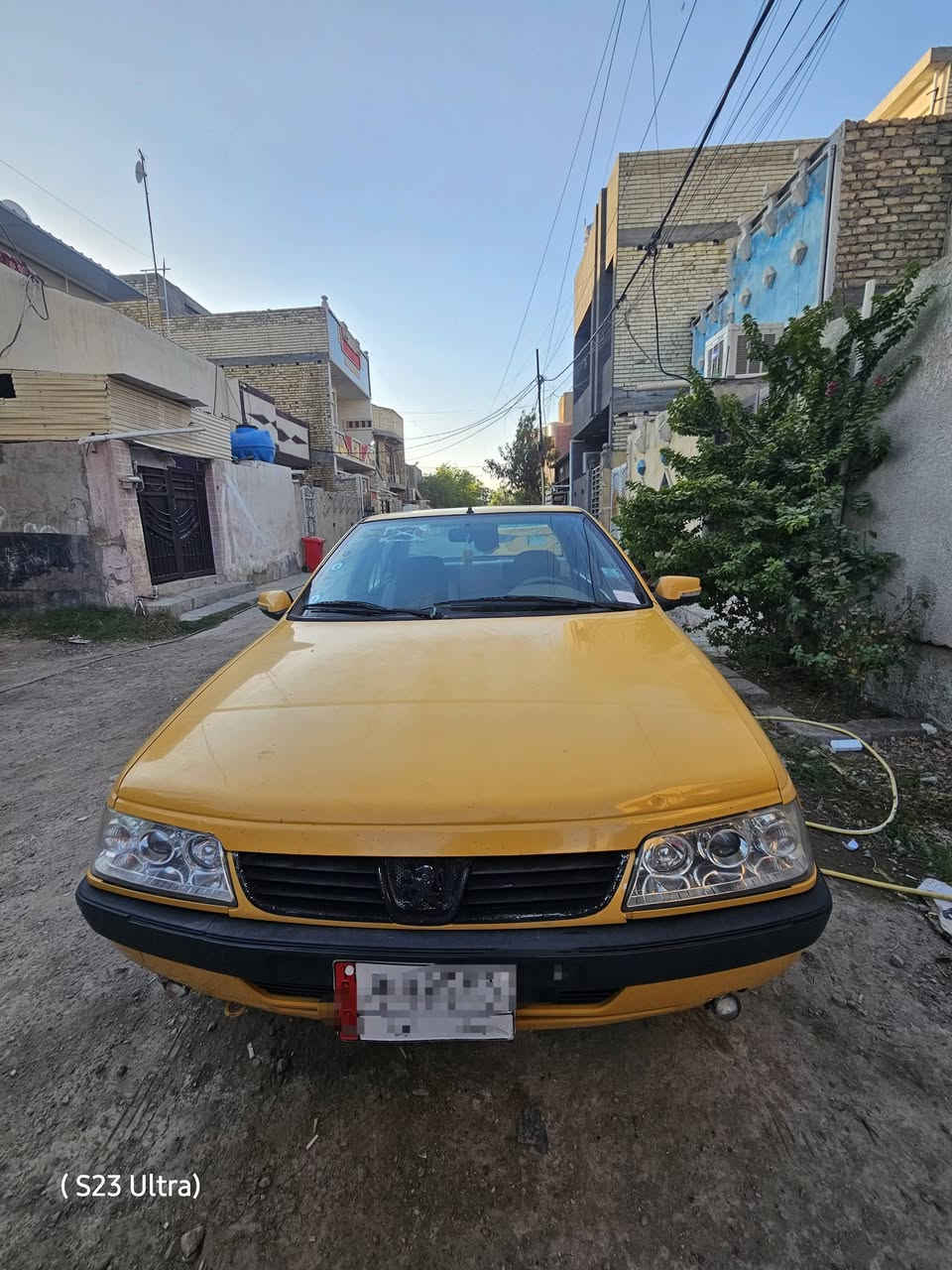 سلام عليكم
بيجو اكد 
موديل 2016 
رقم بغداد 
كير و محرك خير من الله
 صدر امامي خلفي خير من الله 
تبريد ثلج 🧊
كهربائيات كلهة شغالة 
السيارة مكفولة من الضربة و التبديل 
الچاملغ الايمن بي شوية خياس مثل مموضح بلصورة 
عليهة غرامة 100 الف 
السعر المطلوب 40 ورقة و بيهة مجال للشراي 
رقم الهاتف *********** الاستفسار واتساب 
عنوان السيارة بغداد التاجي قرب الجسر الدوار
