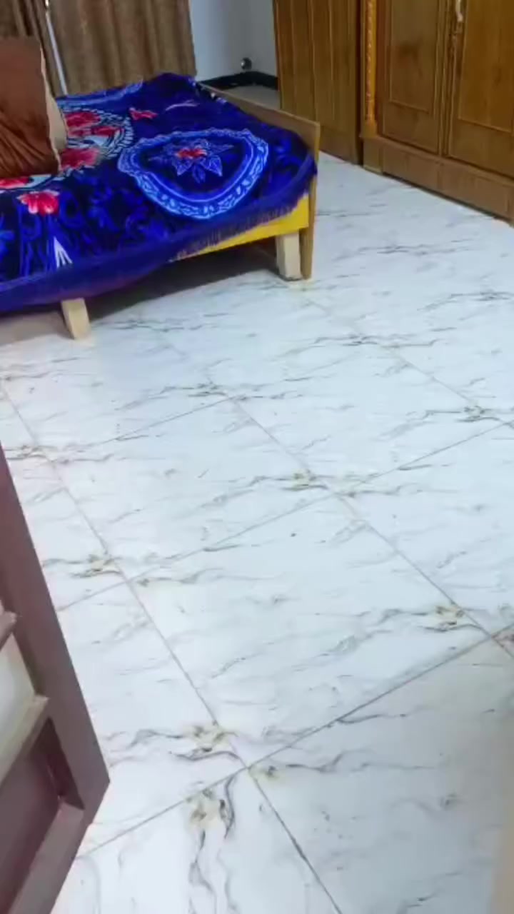 السلام عليكم للبيع***********
