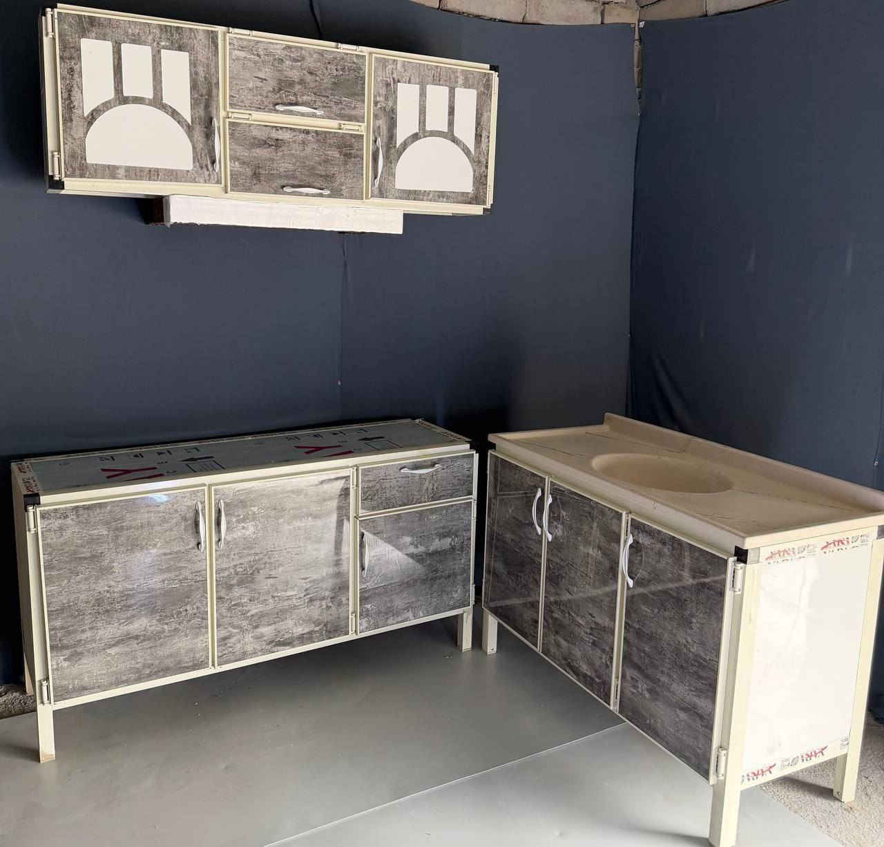 كاونتر قياس متر ونص ارضي وملحق 
والسنك متر و 20 مرمر


**إذا كنت صاحب هذا الإعلان وتريد حذفه لأي سبب، رجاءا أرسل رسالة إلى الدعم الفني**