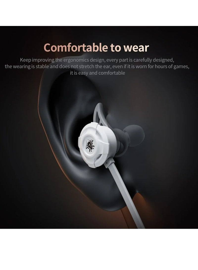 سماعات ألعاب سلكية Plextone M762 Plus. 
تتميز بشريحة معالجة صوتية (DSP) مخصصة للألعاب لتحسين جودة الصوت ووضوح خطوات الأقدام. 
تدعم الشحن السريع بقوة تصل إلى 27 واط، مما يتيح شحن الهاتف أثناء اللعب. 
ميكروفون عالي الدقة مزود بميزة عزل الضوضاء لضمان وضوح الصوت أثناء المحادثات. 
توافق واسع مع الهواتف الذكية (منفذ Type-C)، أجهزة الكمبيوتر، ومنصات الألعاب مثل PS5.


**إذا كنت صاحب هذا الإعلان وتريد حذفه لأي سبب، رجاءا أرسل رسالة إلى الدعم الفني**