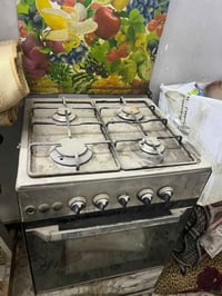 غراض مستعمله مستعجل عل بيعتهن ثلاجه  200/طباخ ابو 4ع/2ثنين سعر 125/كون...