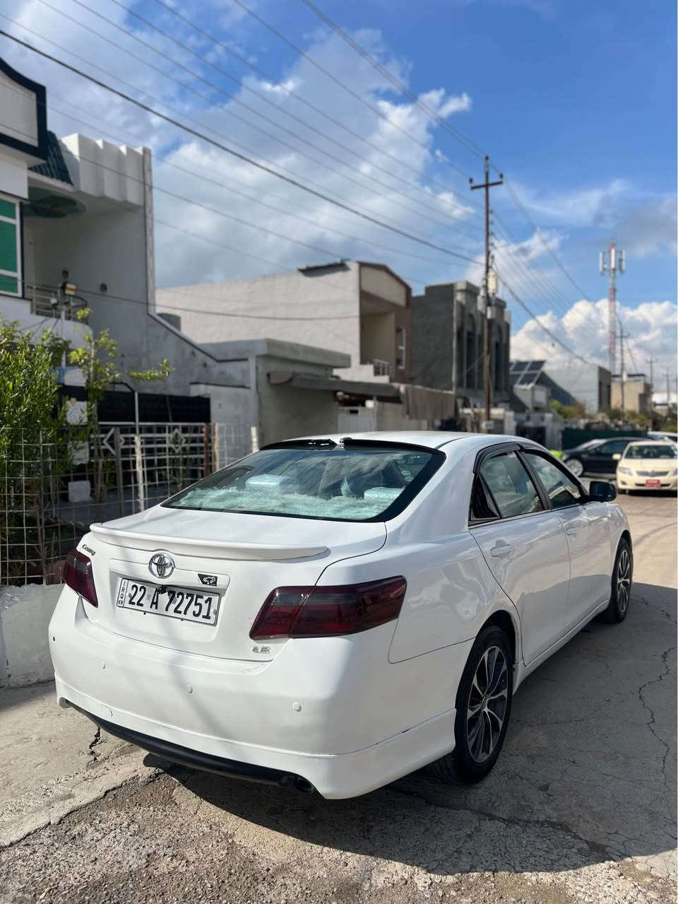 Toyota Camry 2008
گيرومه كينه و ته بريد به شه رت  
ره قه م باريكه 9وه ره قه غرامه ى له سه ره 
دواى مه عمه له بوت ده گه رينمه وه 
جوارتايه و ويلى لوكى له ژيره 
نيو ده رگاى بوياخه بى ليدان 
پشت و پيشى به شه رت 
يه ك دينار مه سروفى نيه 
*********** أربيل, العراق
