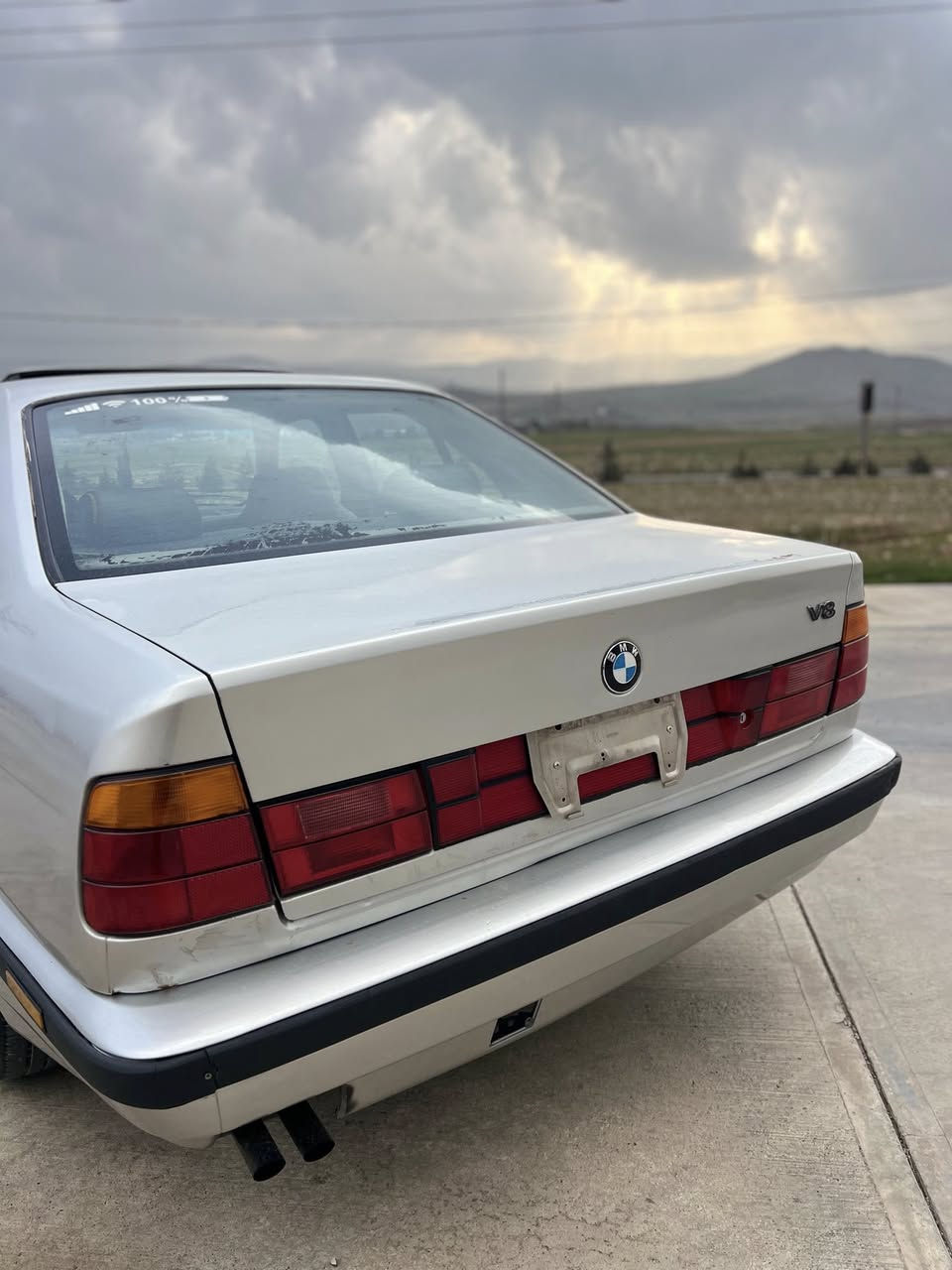 سەرەتا بەناوی خوایگەورە بیئێم مۆدێل ١٩٩٣ مەکینە ٥٢٨ تۆماتیک ئارمی هەولێر چوار جام کارەبا سڵایت ئاوێنە گوێ تەبریت ساردو گەرم تەقەو رەقە بەشەرت بەرخ کوشن جلدو سیاحی ناوودەری لۆک یەک دینار مەسرەفی تیا نیە دەعامی بۆدەعامی بەشەرت مرخ٣٨$ 
***********
