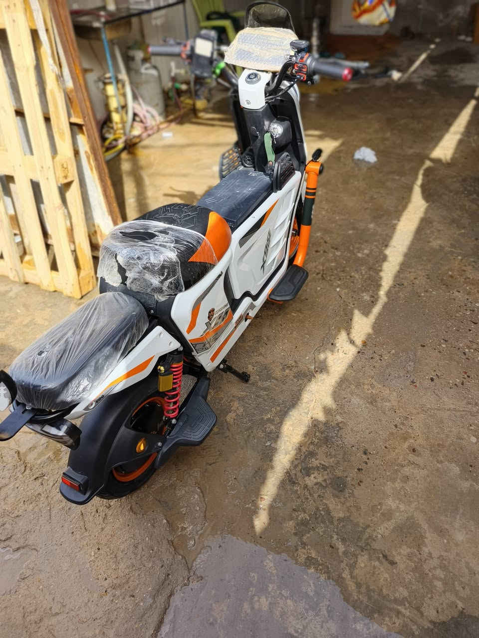 دراجه شحن x900استعمال قليل ٦بطاريات الريان دراجه مكفوله كهربائيات وبطاريات شرط الفحص كفاله عامه بعدها جديده مكاني البصرة التنومه شارع شهداء يم مطعم خيرات المدينه رقمي*********** ٥٧٥وبيها مجال ما تحصل بهاي نضافه استخدام قليل وبصمه وسويجات ثنين بصمه تشغيل عن بعد
