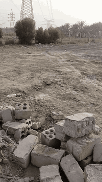 سلام عليكم عندي هاي قطعة ارض للبيع  700متر مكاني على طريق شريفه بنت الحسن عليه  شراي يتصل على هذا الرقم ‏‪0788 414 3213‬‏
