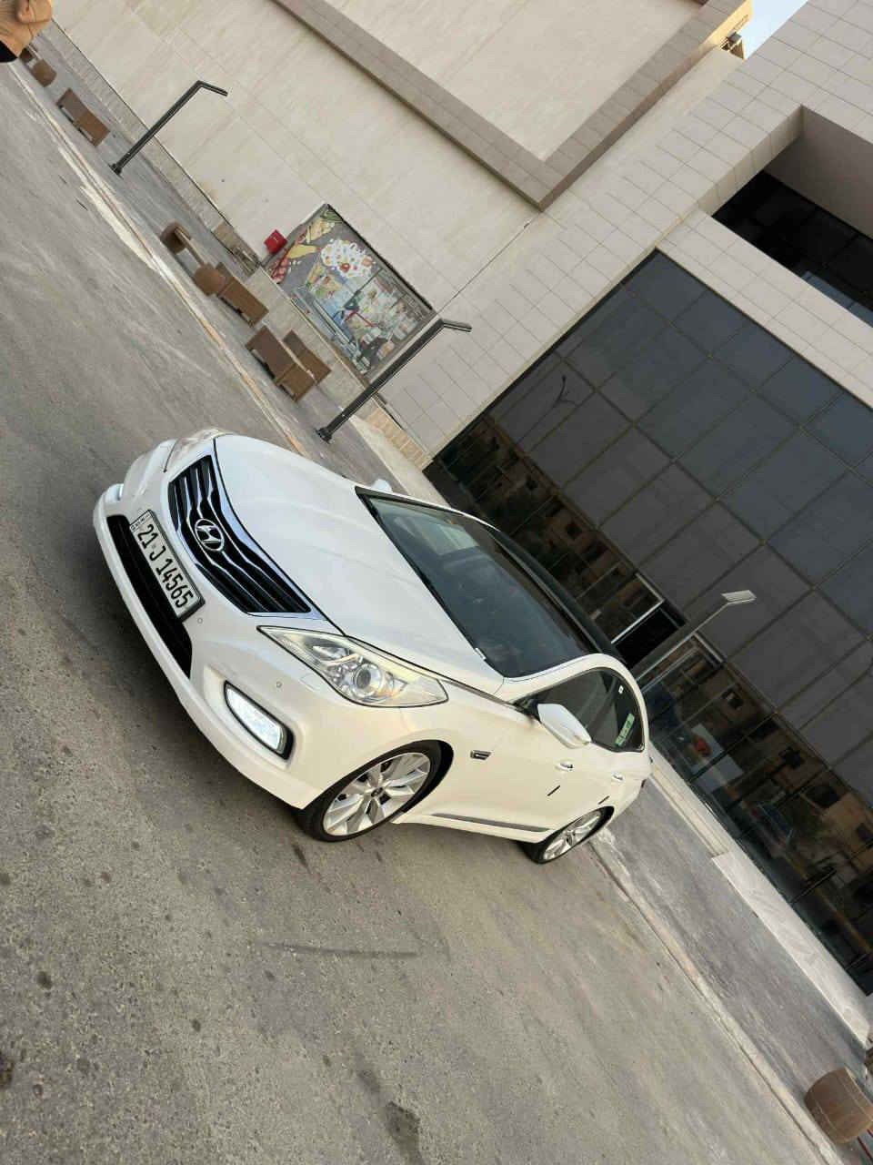 سلام عليكم ازيره 2014 كفاله عامه بيهه اقل الشبر بلجاملغ
فول مواصفات 
رقم سليمانيه بسمي
هزه جديده سنويه جديده 
بيع مستعجل 138 بيهه مجال قليل 
مكاني الحمزه الغربي 
***********
