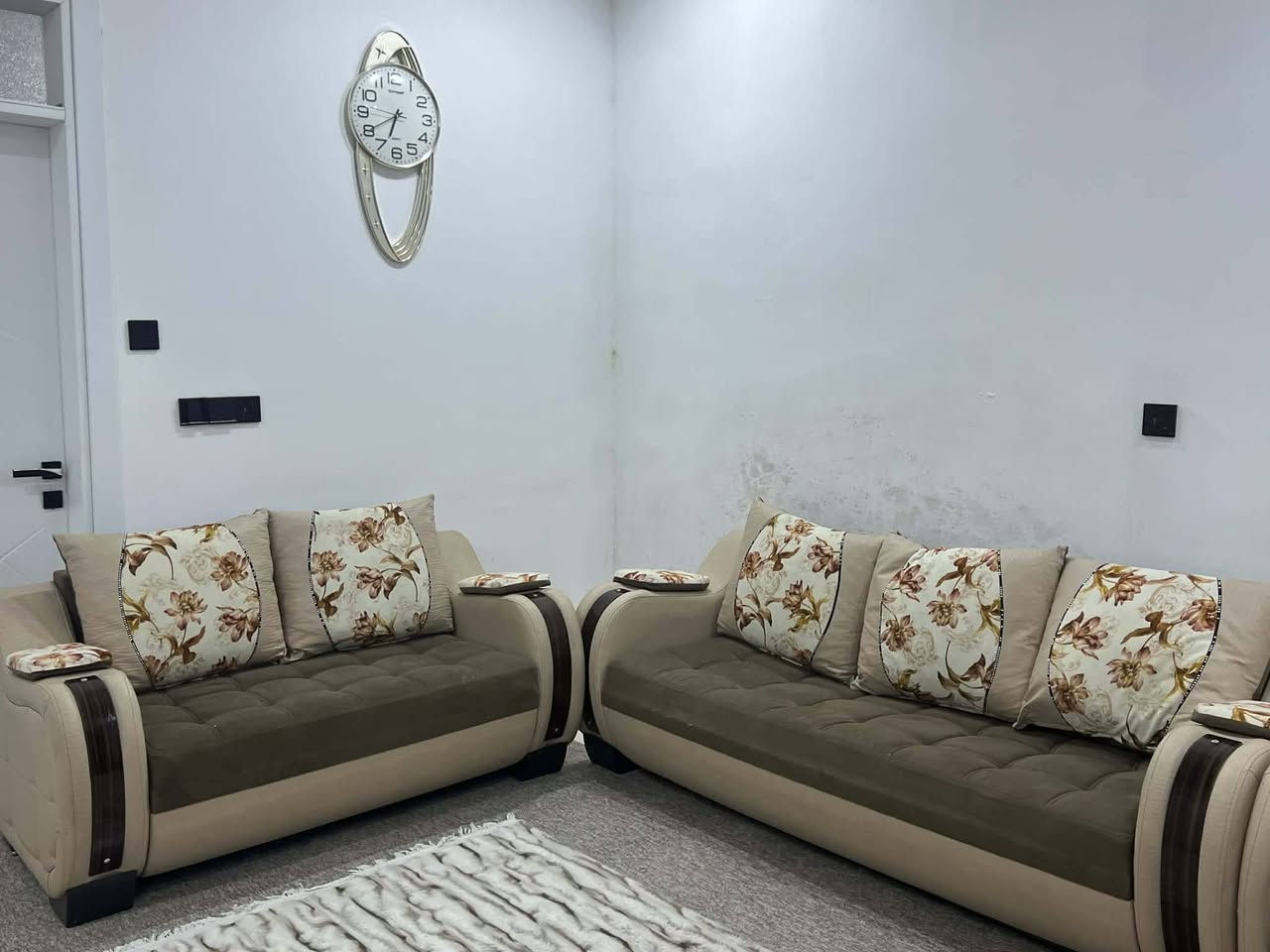 تخم ديوان ابوالعشرة نفرات 5 قطع للبيع سعرها 270 الف للاتصال على الرقم ***********
