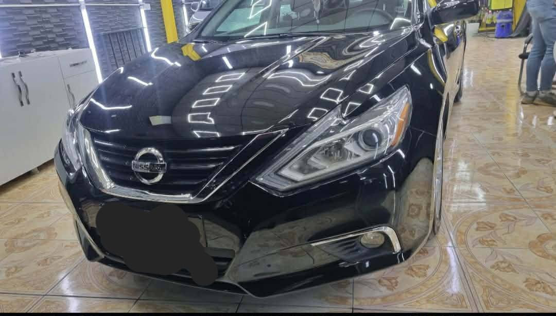 ئاڵتیما 2018 s ئەمریکی ڕەشی قەتران 55000 مایل ڕۆشتوە یەک چەمەلغی پێشەوەی سایەق بۆیاخە بێ ناوگرتن سەنەوی و تازە تایەی تازە ڕۆن و هایدرۆلیکی تازە گێڕ و مەکینە و کارەبای و هەموو گیانی بەشەرت بێ مەسرەفە سەیارەی مەعرەز نییە هی مالی خۆمانە 
نرخ 125
لە سلێمانیم 
*********** السليمانية, العراق
