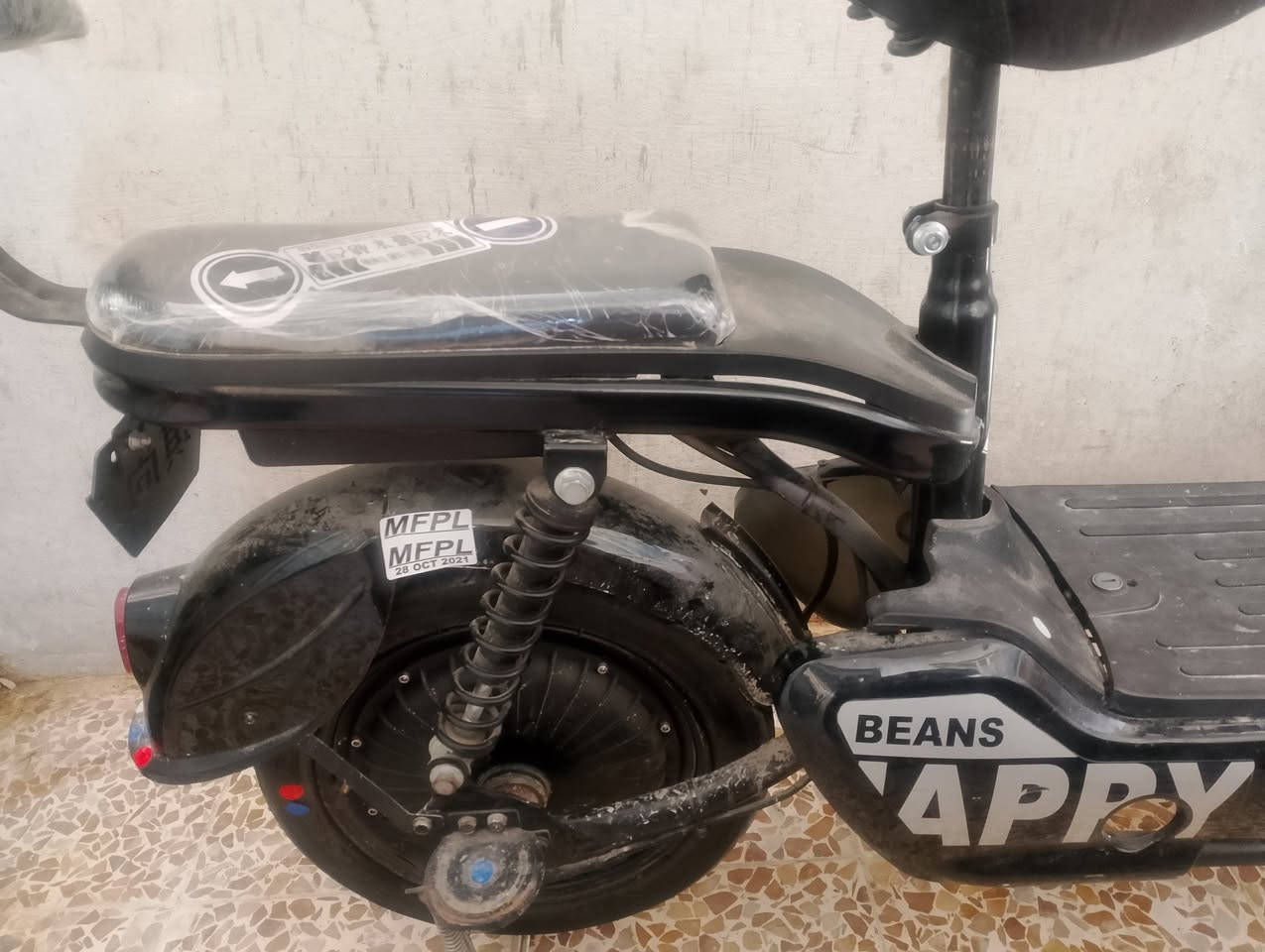 ماطور شحن للبيع بطاريات جداد بعد ماماشي بيهم السعر 200والشراي يتصال اويدلل ***********
