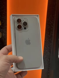 ١٥ برو ماكس  aaتك شرق اوسط بطاريه ٩٤ ضمان لا مصعد ولا مفتوح  يده  سعر ...