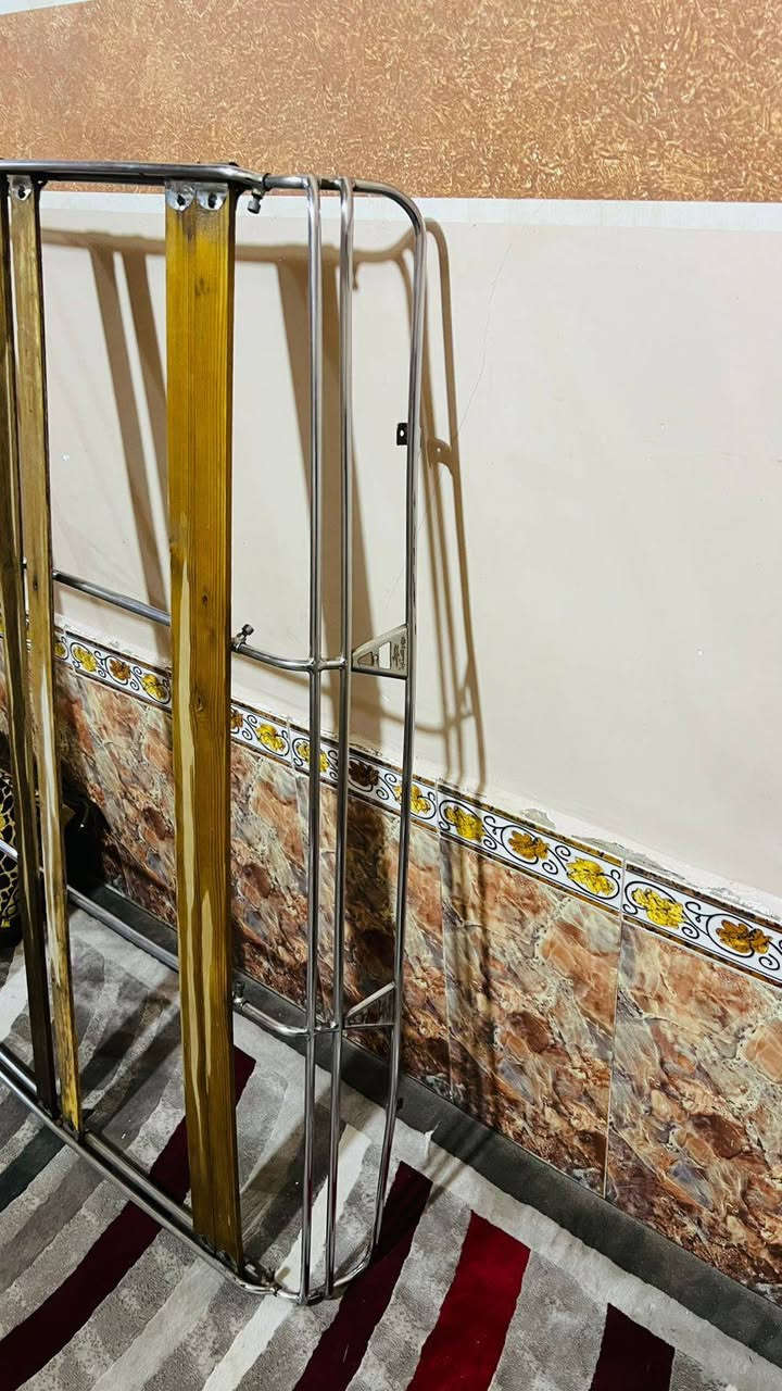 شاشه تاب حجم 10 وسيبايه حيدر سحاره ثنينهن انضاف استعمال قليل
السعر ابيعن ثنينهن السعر 150 وبيهن مجاال ‏‪***********‬‏
