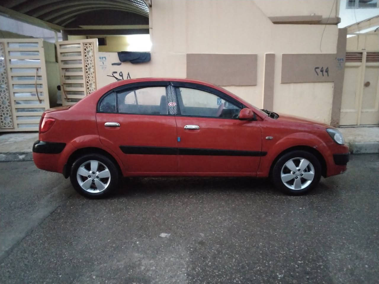 السلام عليكم كيا برايد للبيع صبغ عام اثر تقحيل ضررها باب وجاملغ بدون داخل سيارة بسمي سنوية جديدة رقم نينوى انكليزي محرك صرف  السعر ٨٢ وبيها مجال للتواصل عالرقم ***********
