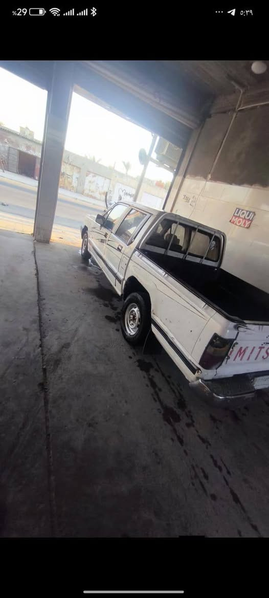 سلام عليكم سياره بيكم مستبوشي للبيع لسياره حلوه مال شقل مكينه ونجي 6 مجاول صار شهرين من شديتهه كير عادي لبلادي  مال ونجي اكسن مال شبوط زوج تايرات جدد ولبقيه نص عمر اكسن وكير ومكينه مكفولات سنويه صاقطه السعر 36 وبيهه مجال لشراي لمو شراي لايتصل الاستفسار‏‪***********‬‏ مكاني البصره قضاء المدينه بني منصور قرب المام احمد ابن علي
