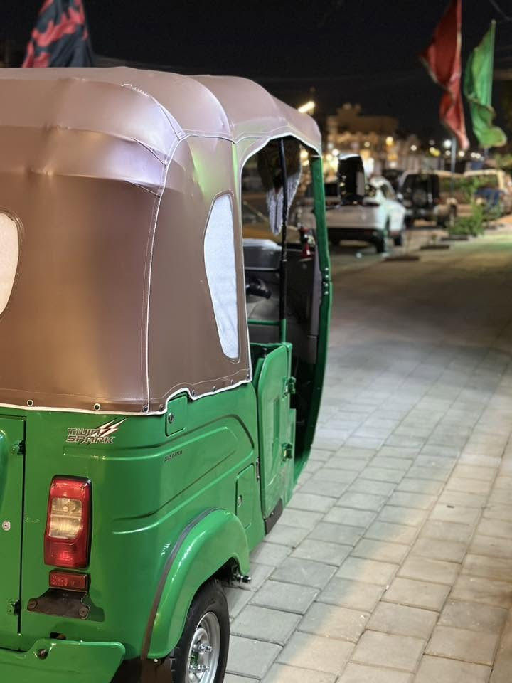 السلام عليكم 
تكتك موديل 2022 /11 كفاله
التكتك كفاله عامه الكشر المكينه بستم وبوشه فقط 
رقم وسنويه انكليزي هزه جديده جاهزه كبل للشارع
بغداد مدينه الصدر / ***********
متواجد رقم فقط ♥️🔥

