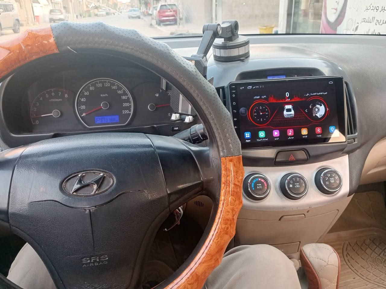 للبيع انترا 2009 مقدس السياره جاهزه من كلشي كير مكينه جديد حداديه خلفي وامامي جديد تخم تاير جديد
تبريد ثلج ❄️ محرك 1600. وارد خليجي 
السياره ماعايزه شي رقمها بغداد 
مكان السياره نجف بسم ابن خالتي مداور ثاني يوم 
بيها قطعتين صبغ فقط  شرط على الفحص السعر 99
الستفسار اكثر خاص


**إذا كنت صاحب هذا الإعلان وتريد حذفه لأي سبب، رجاءا أرسل رسالة إلى الدعم الفني**