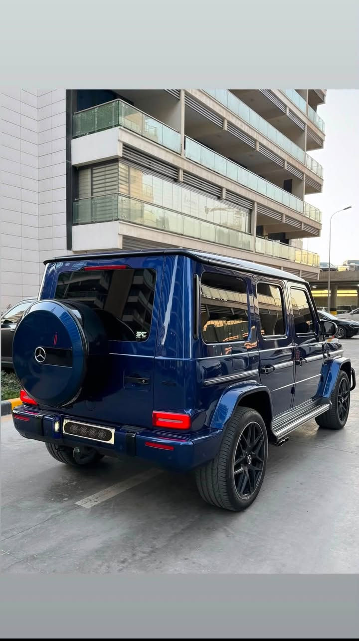 انظف جي كلاس بالعراق بموديل 2019 
المانيه كفاله عامه بصمتين ضمان دولي 
‏ Mercedes-Benz G-Class G500 
رقم اربيل مميز وسنويه تضليل لمده سنه 
ماشيه 49 mi فئه G500 كفاله .... ✨

مواصفات 1/1 
بصمه 
جلد 
فتحه 
كراسي كهرباء
عدد كامرات 5
رادار حساسات 
بصمه عدد 2 
كاربون فايبر 
تحكم ستيرن لمس
دبل ماوس تحكم 
شفتات ستيرن قياده 
-----------------------------------------
⛔️ اقره تفاصيل يله تتصل كلشي مذكور وسياره 
كفاله عااااامه من الشخط ومن كلشي رقم مميز 
موقع سياره بغداد الشراي الجناي يتصل اوتساب 
الهاتف : ***********
