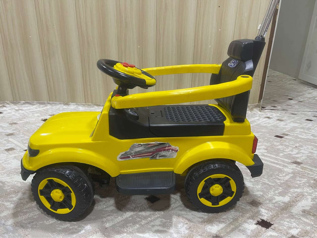 سەیارەی مناڵ بۆ فرۆشتن زۆر تازە و پاک و بێ عەیبە ئەوەنە بەکارم نەهێناوە وەک عەرەبانەش بەکاریەت ژێر کوشنەکەی سنوقە بۆ پێداویستی مناڵ  ٣٠ هەزار بێ معامەلە السليمانية, العراق


**إذا كنت صاحب هذا الإعلان وتريد حذفه لأي سبب، رجاءا أرسل رسالة إلى الدعم الفني**