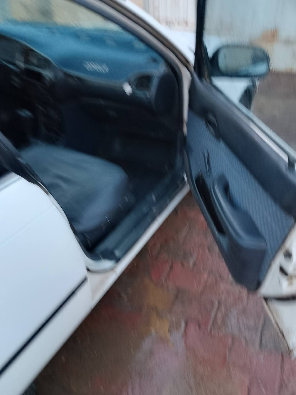 السلام عليكم كورلا٩٢ رقم بغداد انكليزي بسمنه السياره جاهزه عدى التبريد السعر ٥٥ ورقه مكاني العماره ااستفسار***********
