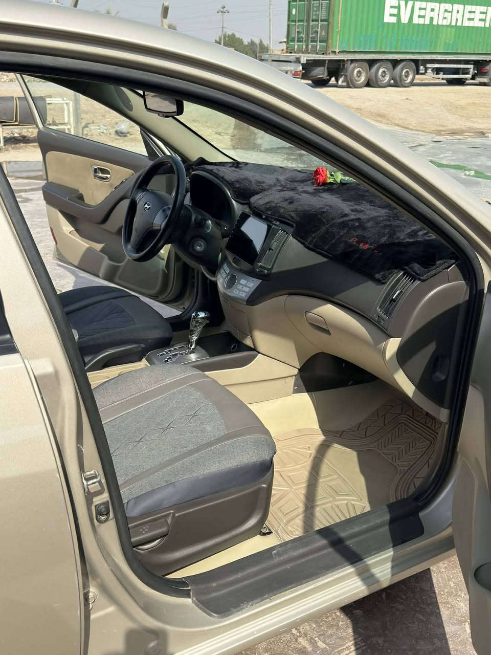 الانترا ٢٠١٠ خليجي فول مواصفات محرك ٢٠٠٠ دوش شركه الكاصد السياره جاهزه من كل النواحي مكفولة بيها مكانات بارد بسيطه مكان بابل جبله السعر ١١٦ وبيها مجال ***********
