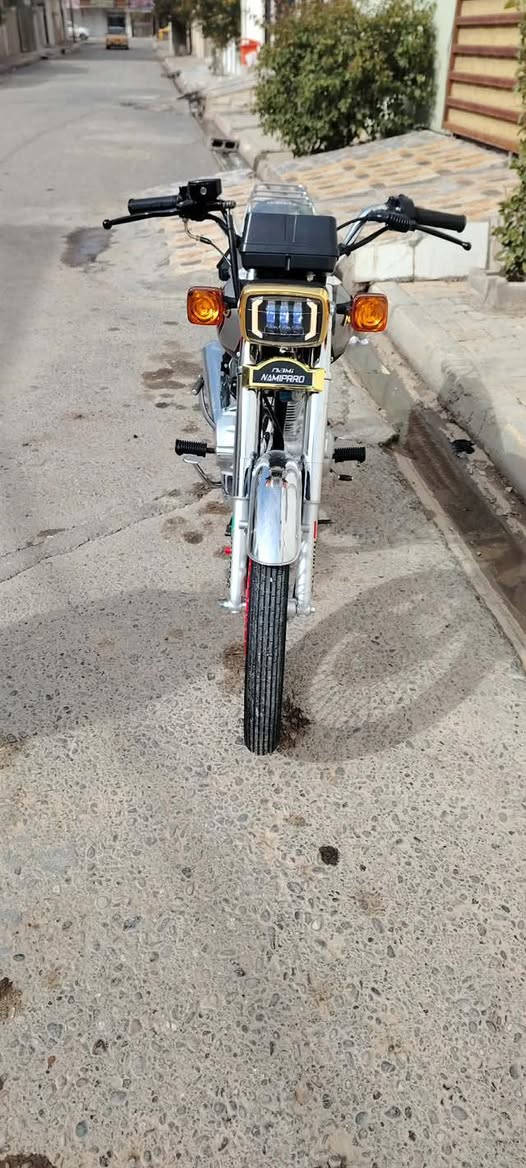 صفر بدون اي عيب شاري خابر الرقم
680 وبيها مجال 

***********
