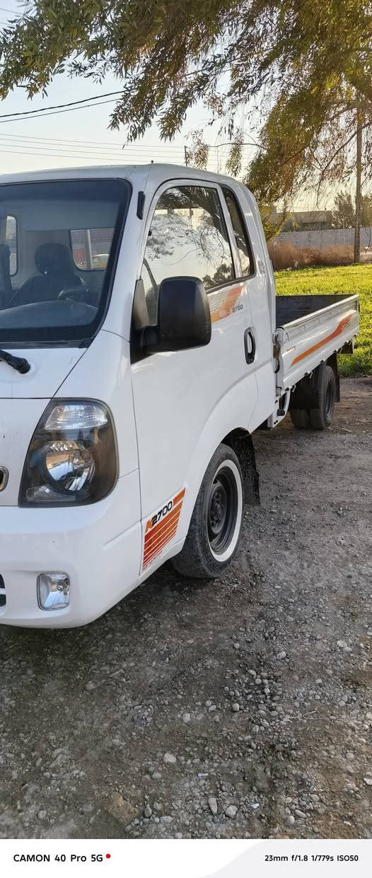 كيا بنكو 2700
موديل 2013
رقم واسط مشروع وطني 
مكينه كير أكسل شاصي مكفول 
صدر جديد كهربائيات جديده 
مكفوله من الضربه والصبغ 
فقط صفاح البدي مرشوشات  بدون ضربه ولا معجون 
السعر 103وبيها مجال  بسيط 
مكاني بغداد 
للاتصال 
***********
