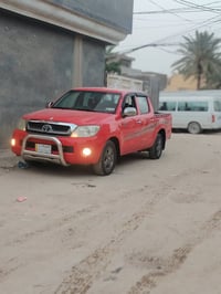 هايلوکس • ٢٠١١ • بابل المرور