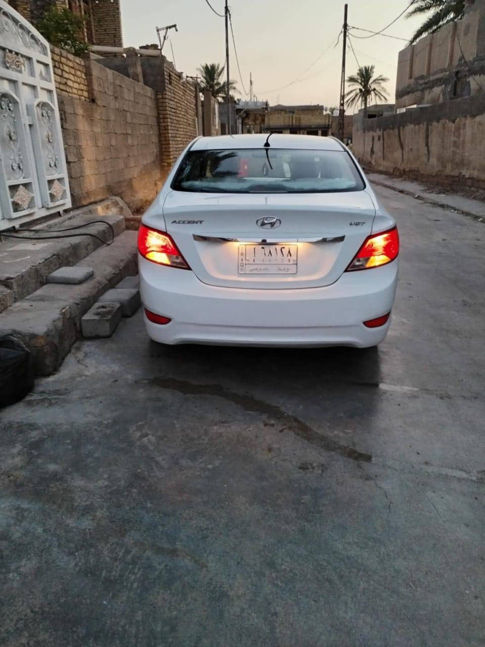 مكلف بنشر 
أكسنت موديل 2016 باسمي رقم واسط خليجي محرك 1400 اقتصادي بالبانزين صبغ حزام سياره جاهزه تخم تاير تخم ويل كب الأصلي ريمونت قفل وفتح أبواب وجنطه اشاير بالمري كامره اماميه وخلفيه السعر 87 رقمي *********** نعمانيه
