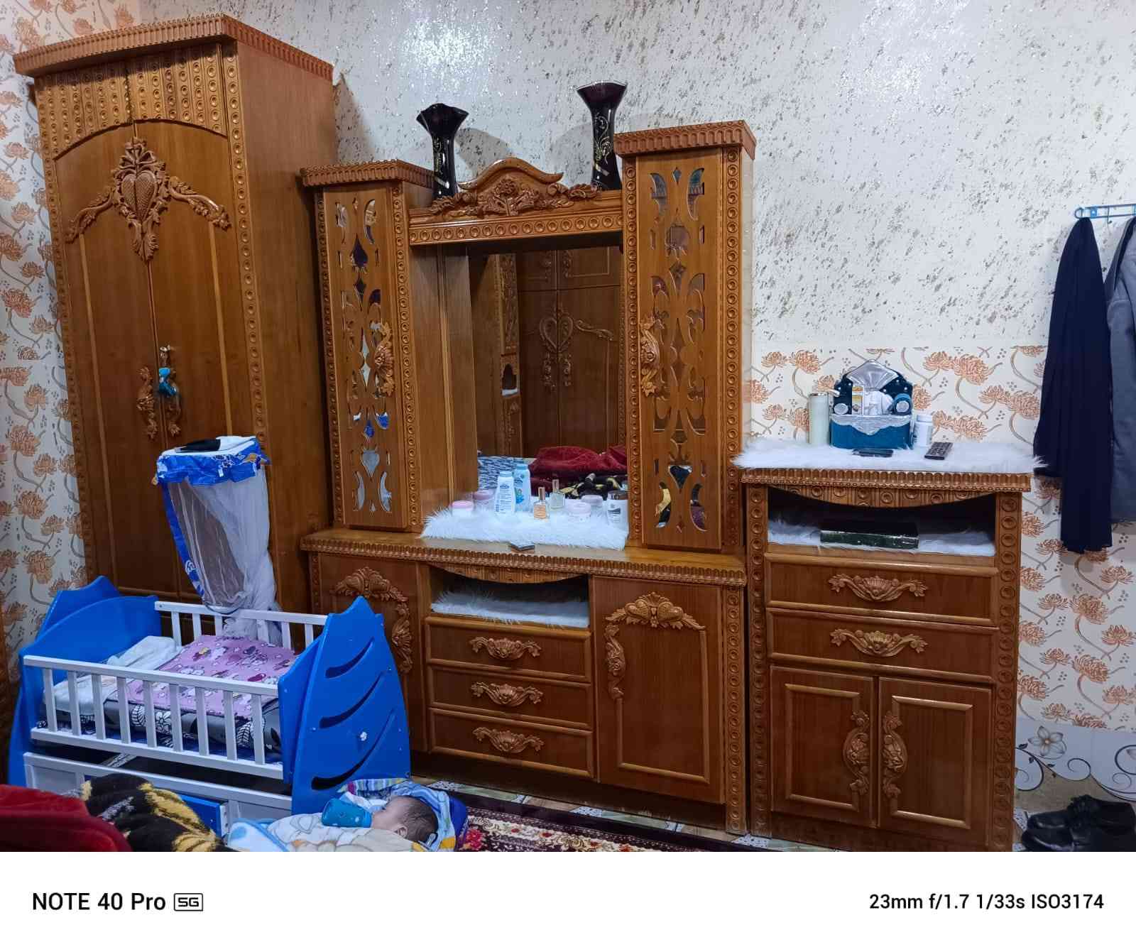 عندي هالغرفه للبيع من عدل قنصور  550 موصل ***********
