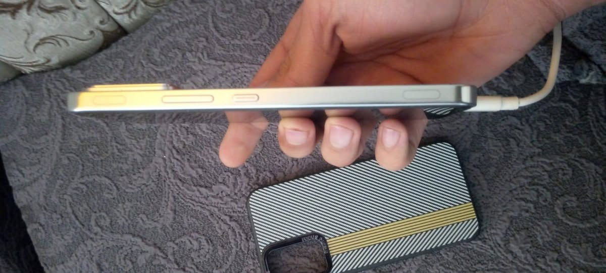 يا الله جيتي 30 برو جهاز نضيف مكفول ذاكره 256 غراضه كامله بغداد بسمايه قفله 325 بدون عمله قفل رقمي ***********
